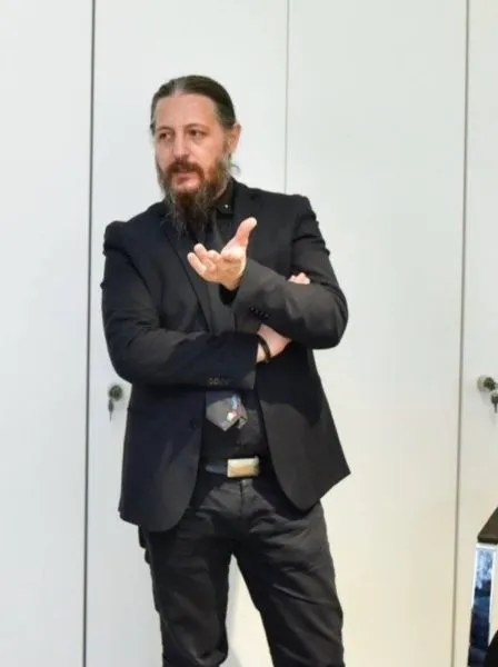 L’arte del “Gelatiere Artigianale di tradizione Italiana”…proposta la candidata a Patrimonio dell’Unesco Il Maestro Gelatiere Gaetano Vincenzi
